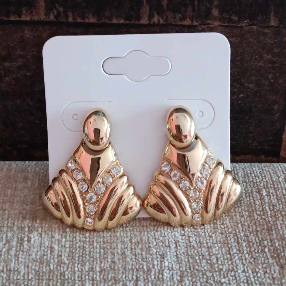 Gold Tone Rhinestone Triangular   Earrings - Picture 4 of 6